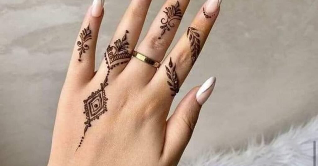Modern ring finger mehndi design