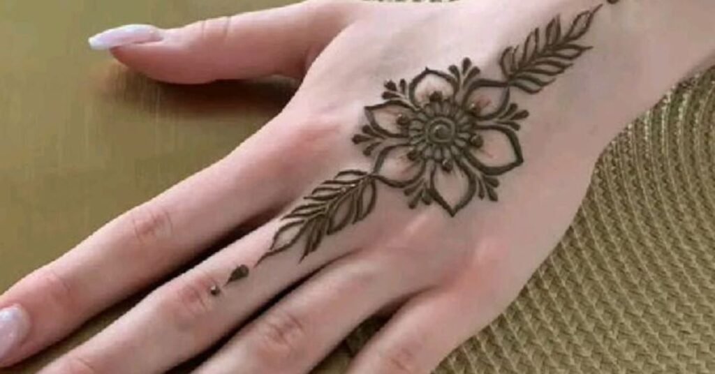 Minimalist Mehndi Designs