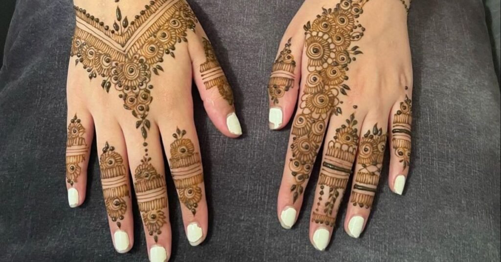 Upper Hand Mehndi Design Simple