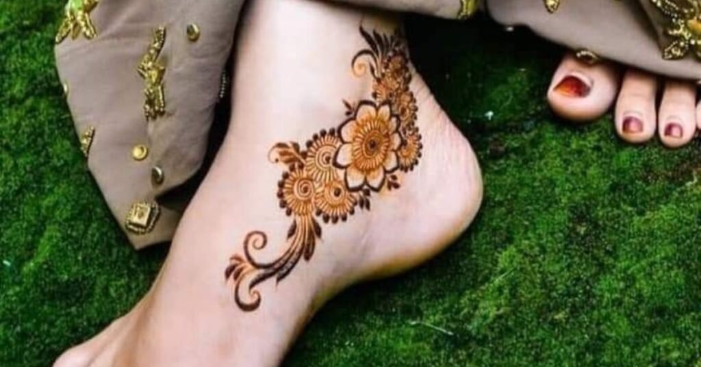Mehndi Foot Designs Simple