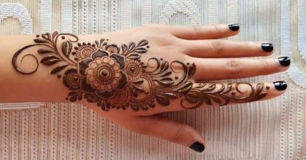 Latest Bail Mehndi Design