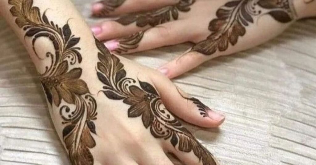 simple Arabic front hand mehndi designs