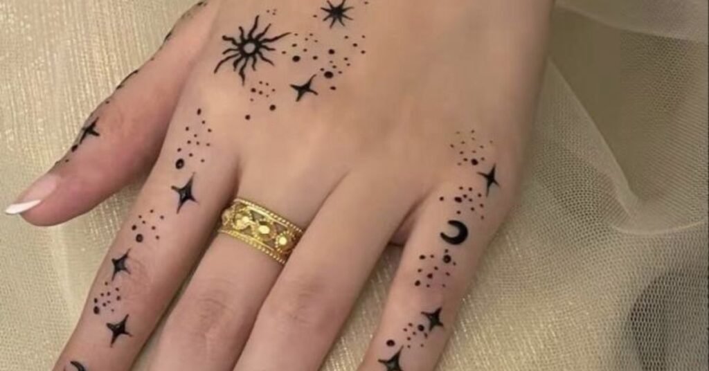 Christmas Mehndi Designs