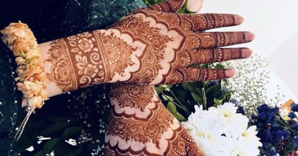 Heavy Arabic mehndi designs